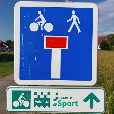 De La Voie Verte En Plein Coeur Du Jura Montigny-sur-l'Ain